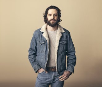 Song  Thomas Rhett - Beer With Jesus