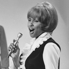 Darlene Love