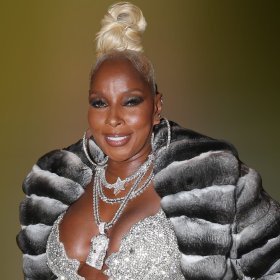 Listen to the songs of Mary J. Blige online for free